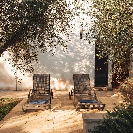 Gasthuis Tenuta San Pietro A Pettine 4*